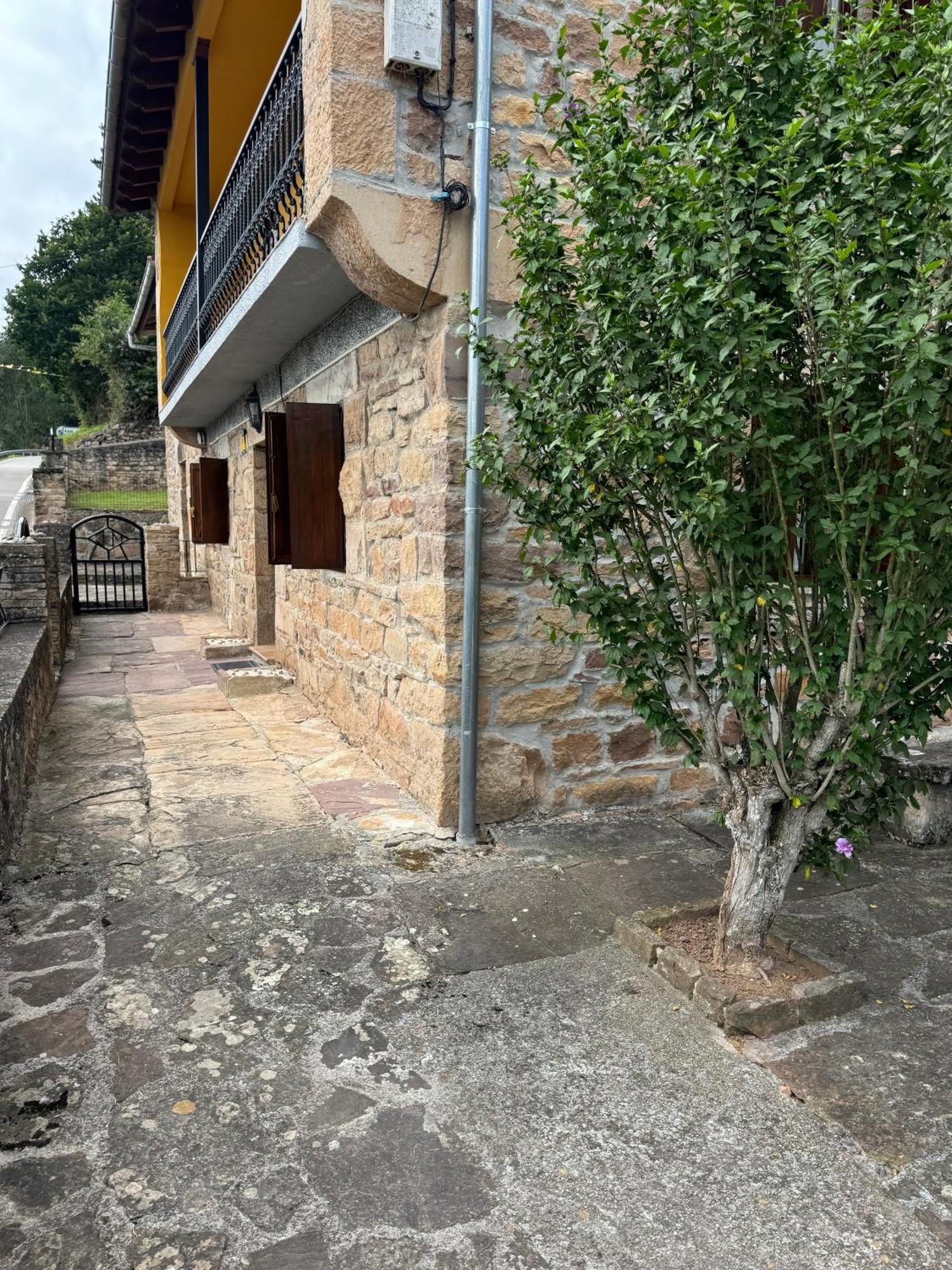 Casuca De Susi Villa Arenas De Iguna Exterior photo